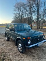 Lada Niva Taiga 4x4  TÜV Neu - Lada Taiga von privat