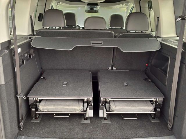 CADDY 2.0 TDI DSG STYLE AZV+APP+LED+7 SITZE+CAM