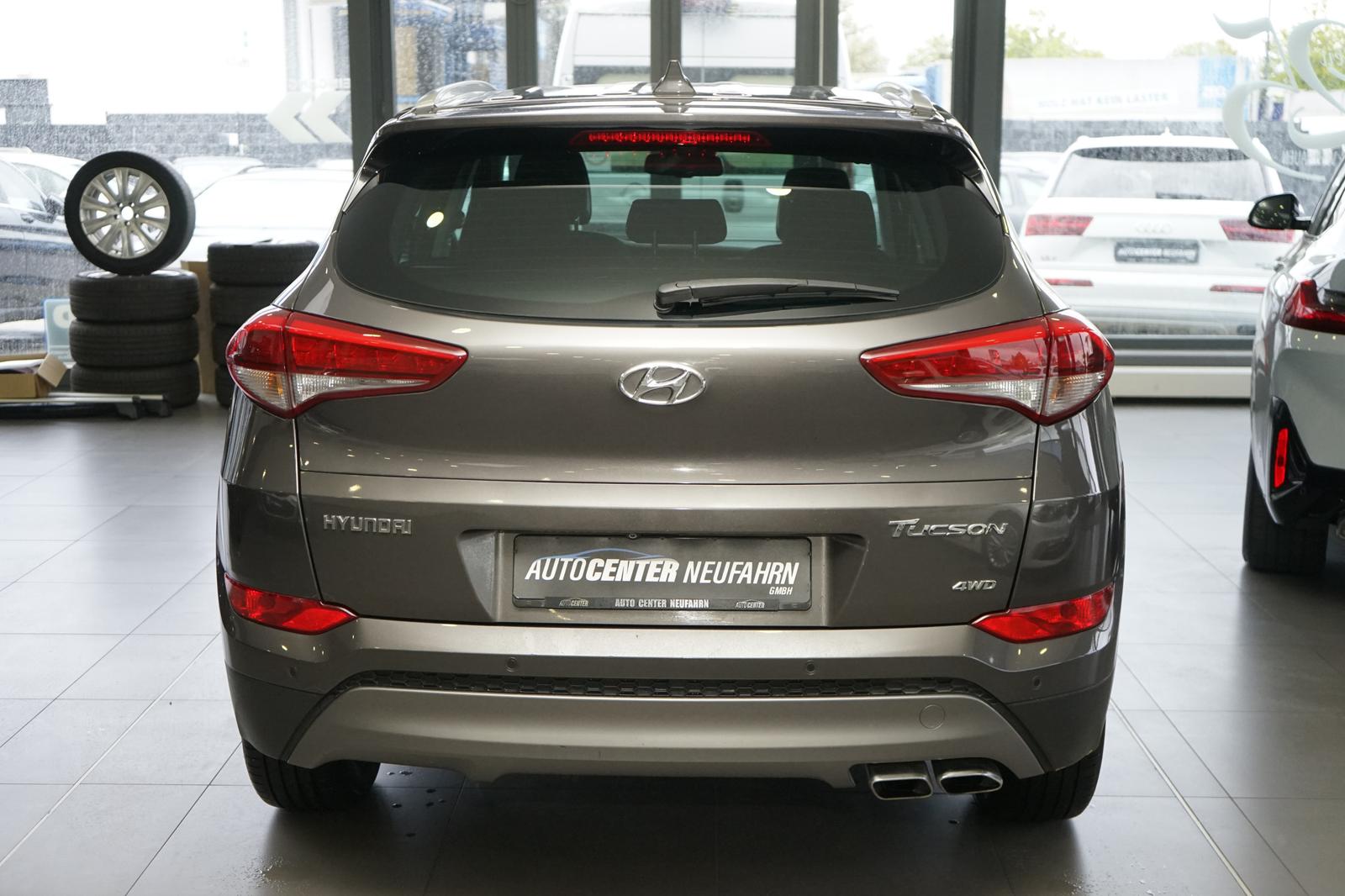 Hyundai Tucson Intro Edition 4WD+NAVI+KAMERA+TOT WINKEL+