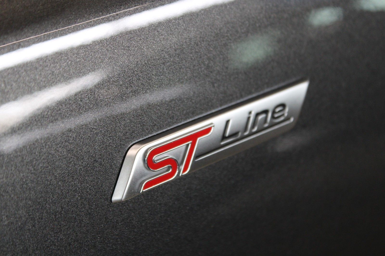 Fahrzeugabbildung Ford Focus ST-Line X Aut. LED ACC Leder Pano HUD Wint