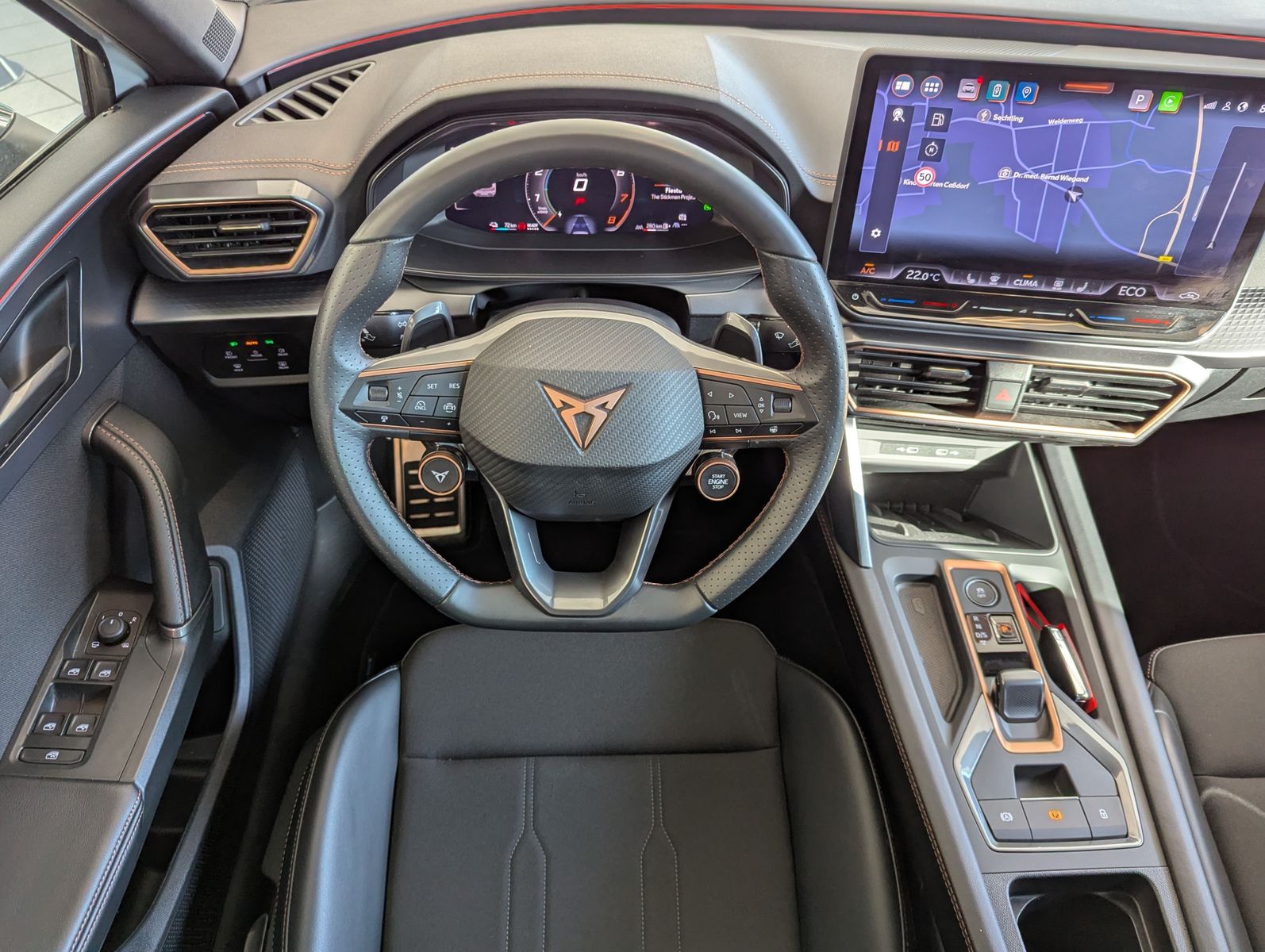 Fahrzeugabbildung CUPRA Leon 1.5 e-Hybrid Matrix Edge-Intelligent-Paket