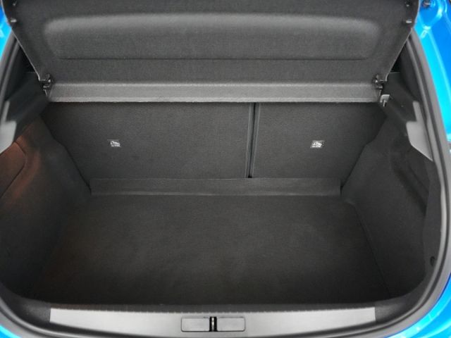 Corsa F FACELIFT YES+LED-LICHT+SITZHEIZUNG+LENKR