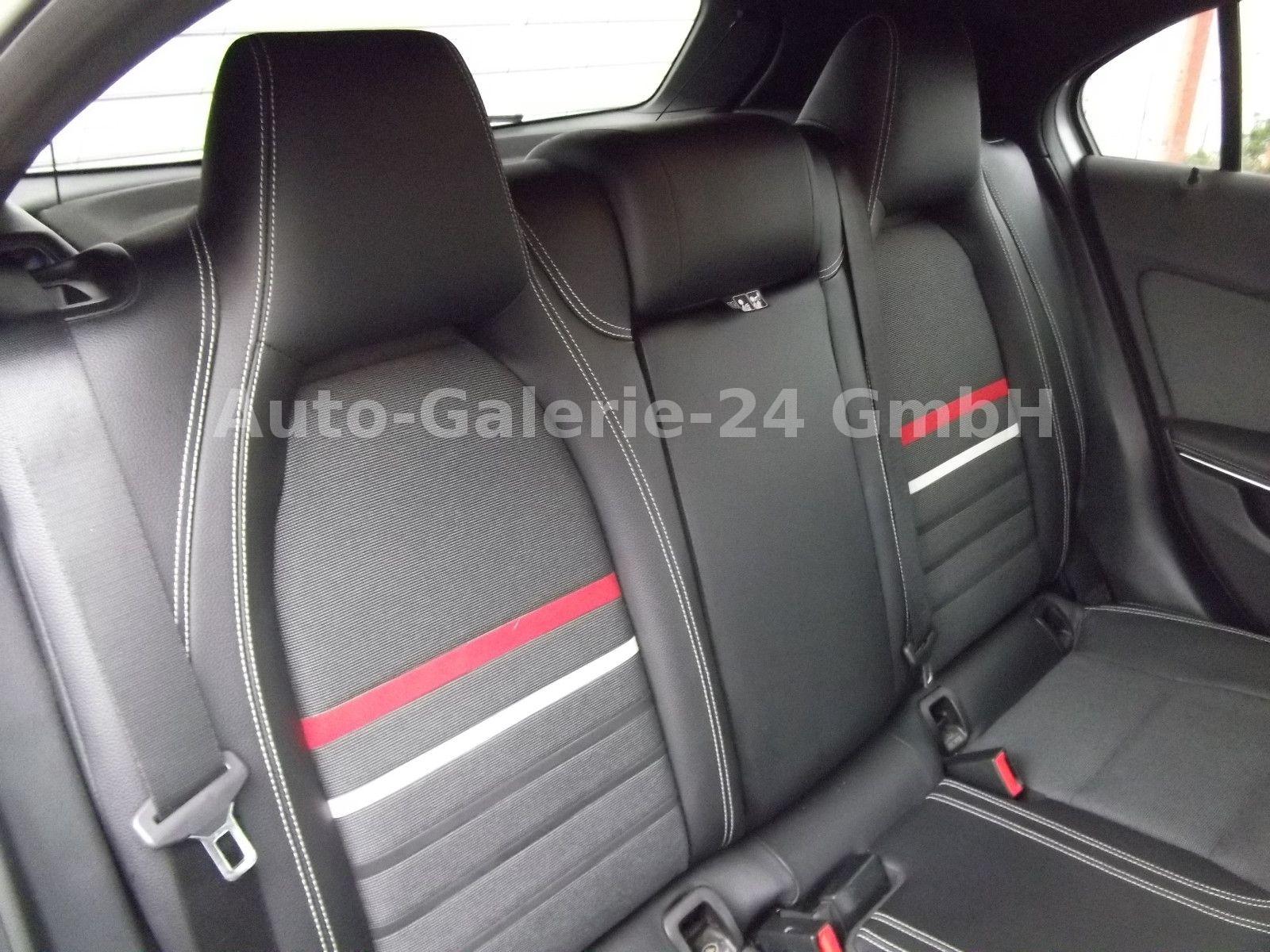Mercedes-Benz A -Klasse 250 4Matic Autom, Navi, Teilleder