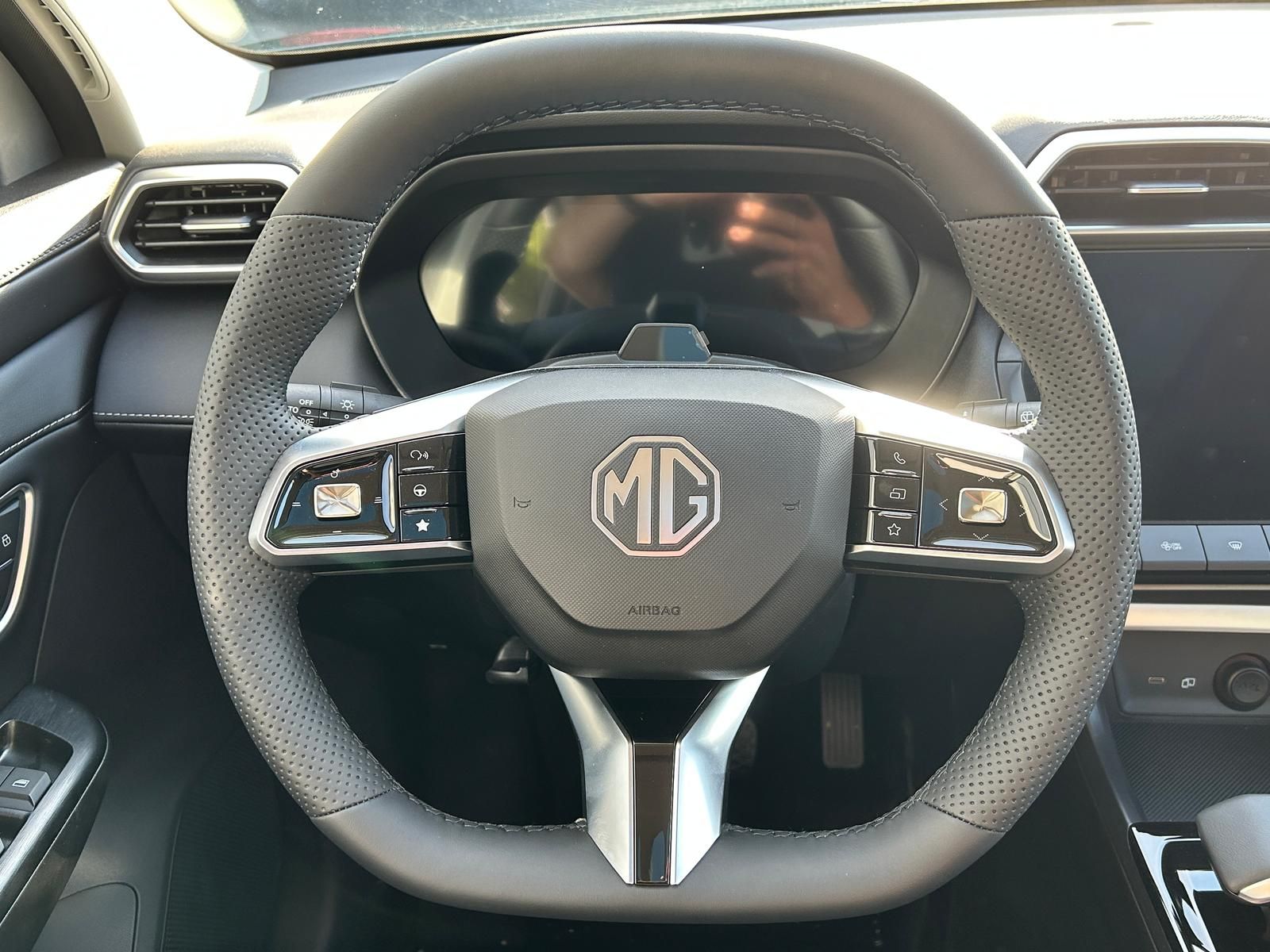 MG ZS