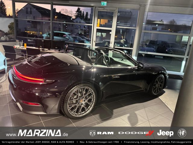 Porsche 911 992 Carrera Cabriolet 3.0 SportChrone Sports