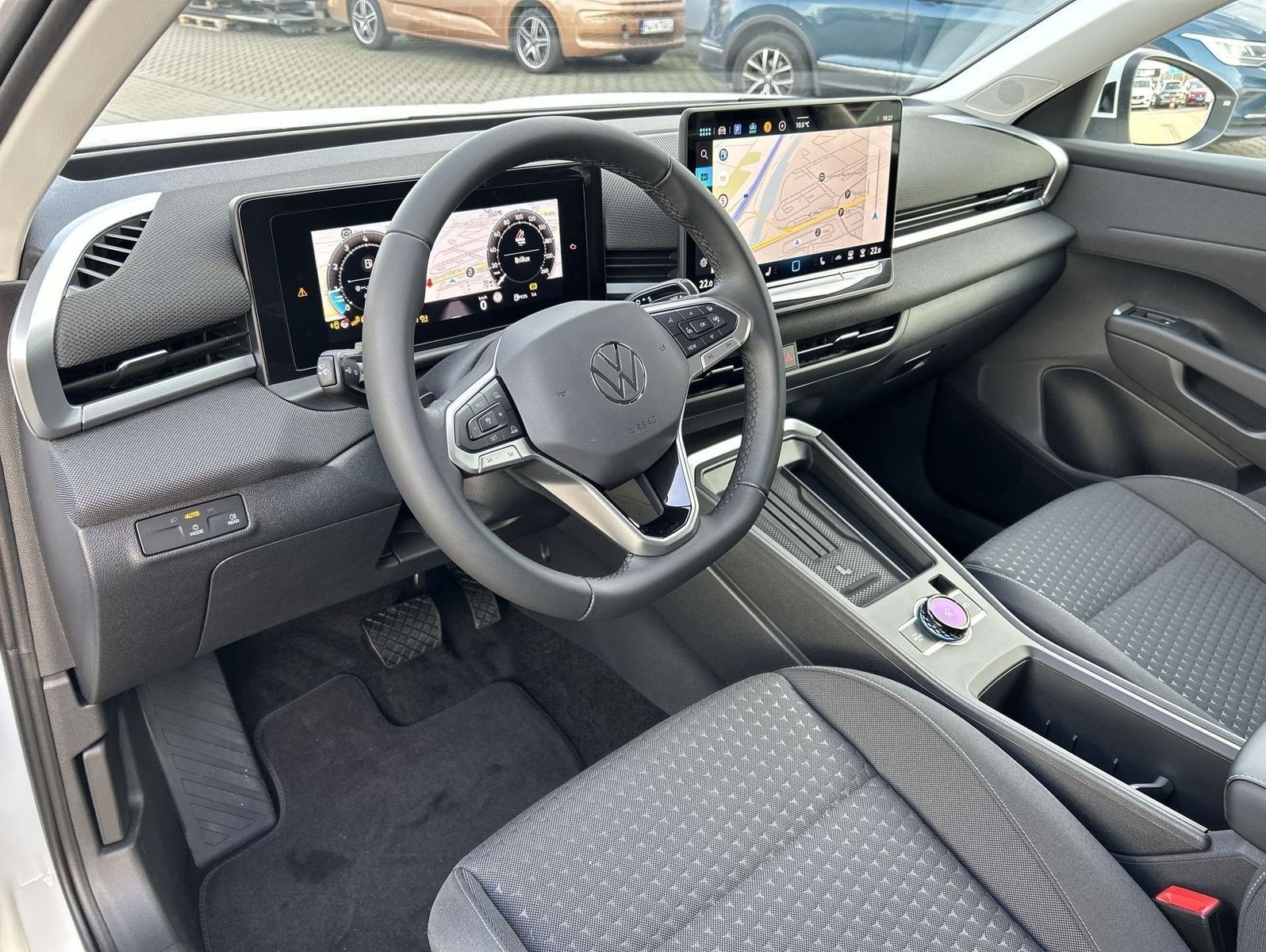 Volkswagen T-Roc - Bild 10