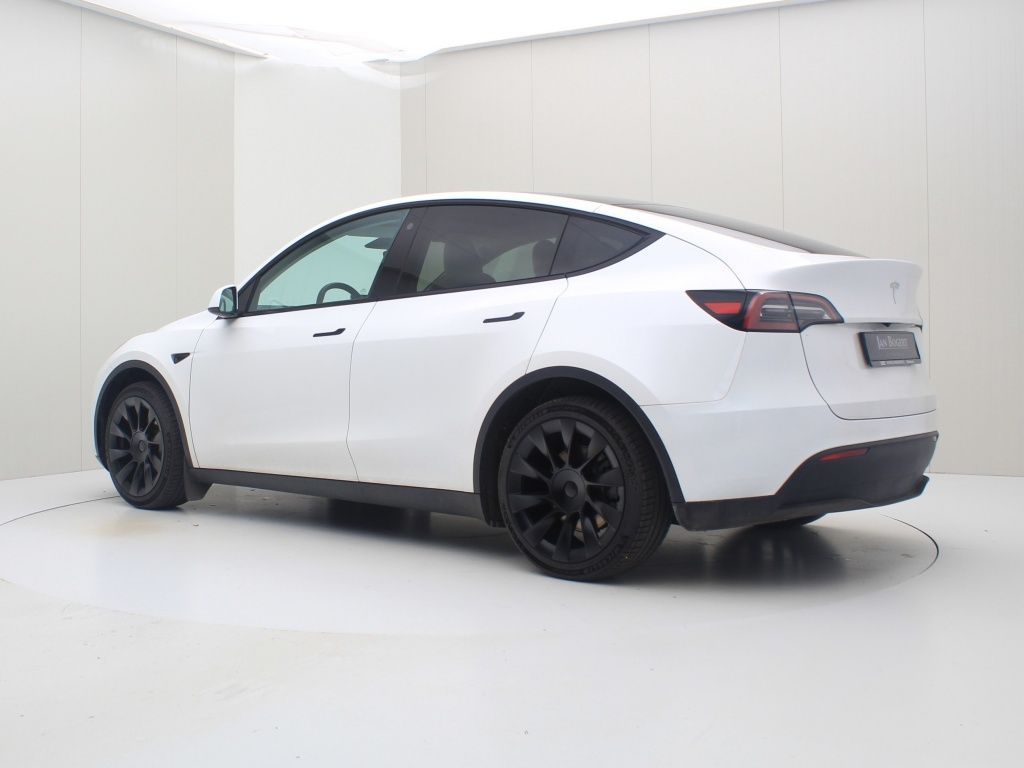 Tesla Model Y Tesla Model Y Standard RWD Plus 94.2% So imagem 3