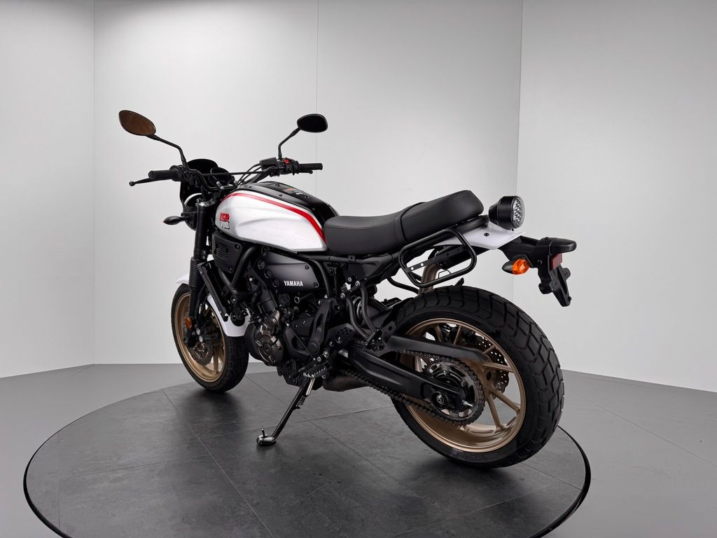 Fahrzeugabbildung Yamaha XSR 700 XTRIBUTE *TOP-ZUSTAND *AKRAPOVIC