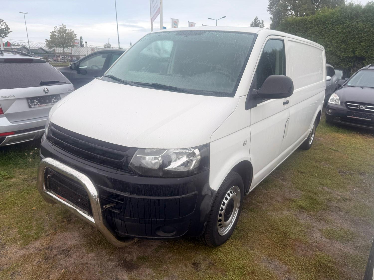 Volkswagen T5 2.0TDI Kasten lang AHK TÜV neu