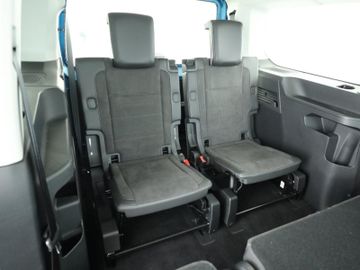 Volkswagen Caddy Maxi eHYBRID DSG LED ACC AHK KAMERA 7SITZ