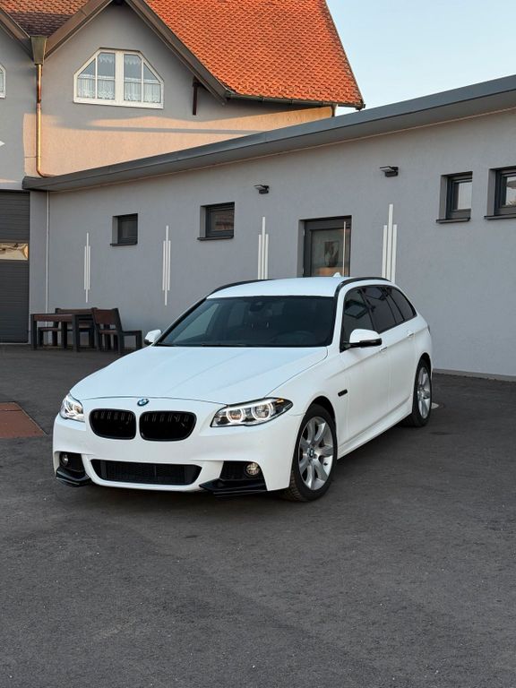 Image of BMW 530