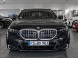 BMW 540d Touring xDrive M-Sport PANO AHK STANDHZ HUD - schwarze BMW 540