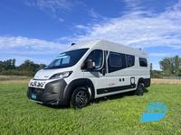 Sunlight Adventure Cliff 640 Markise/9 Zoll Radio/Kamera