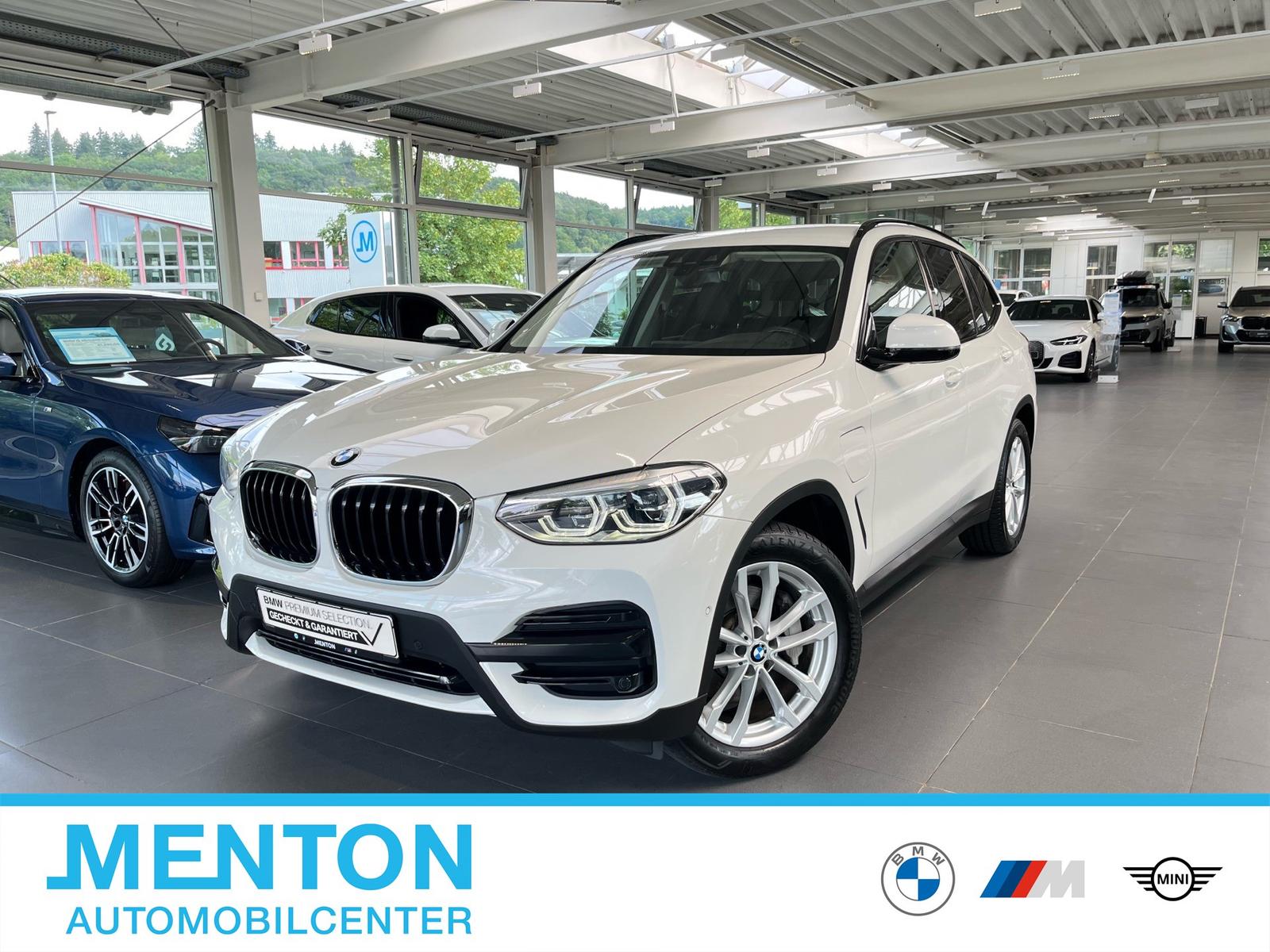 BMW X3 xDrive30e Advantage AHK/19"/Sportsitz/Shz/ada