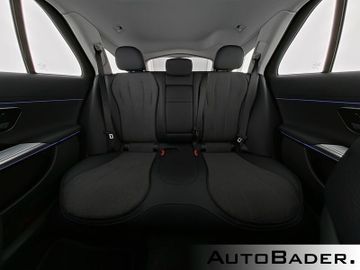 Mercedes E 220 - 8