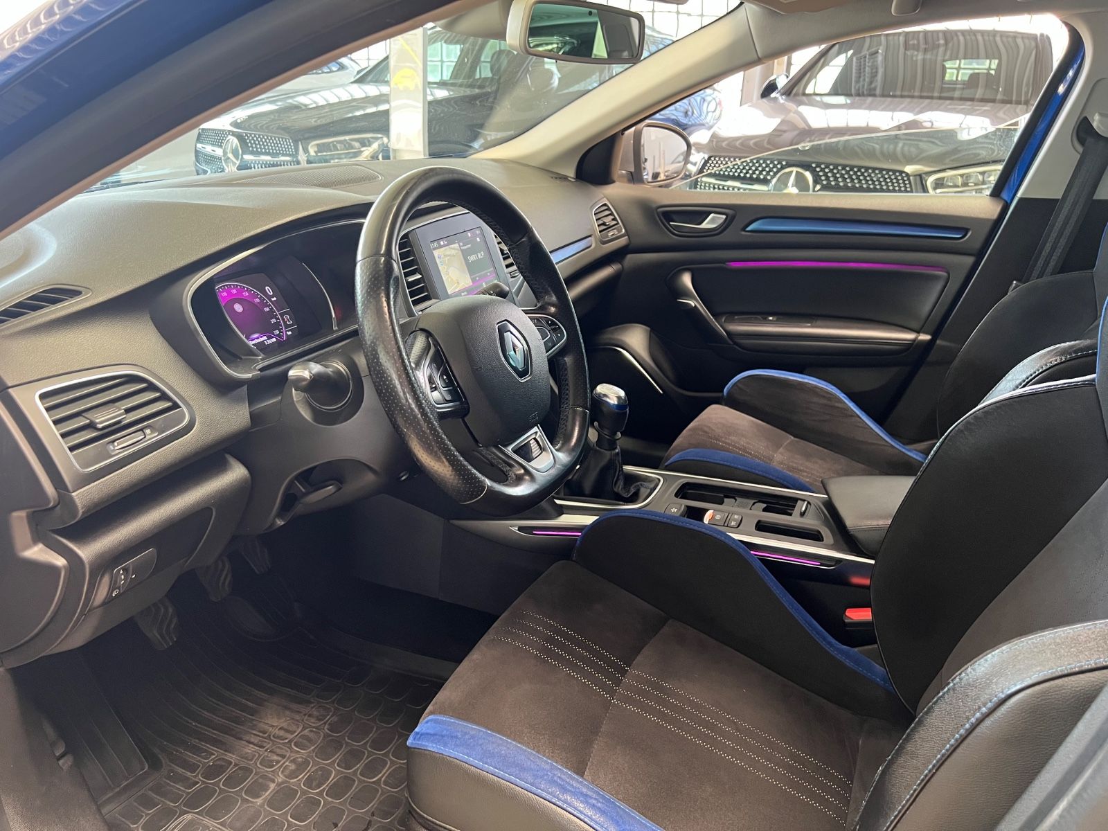 Fahrzeugabbildung Renault Megane IV Grandtour GT-Line *SCHALENSITZE*