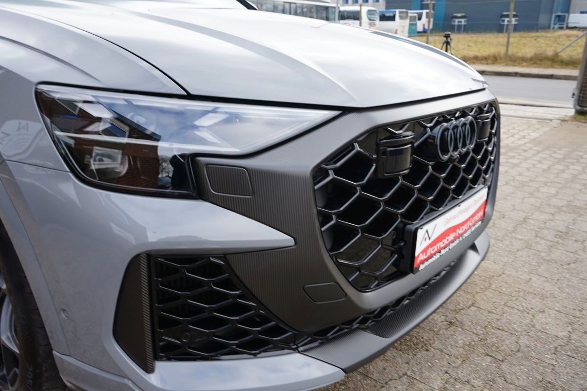 Fahrzeugabbildung Audi RSQ8 Performance 4.0 TFSI Quattro UVP 202700€