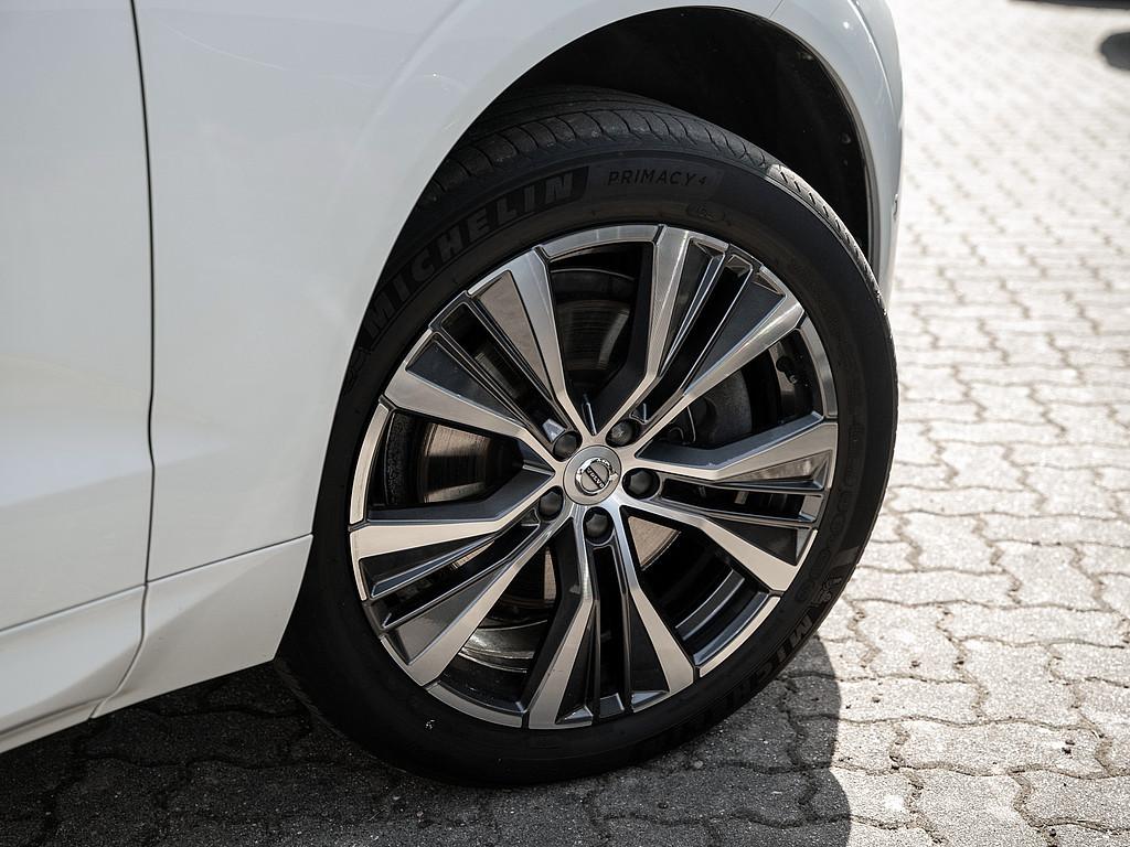 Volvo XC60 B4 Momentum Pro, миниатюра 5