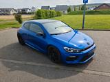 Volkswagen Scirocco 2.0 TSI DSG R R - Volkswagen Scirocco R mit Benzin-Antrieb