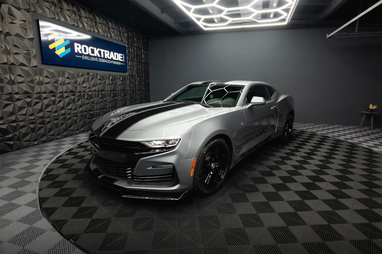 Fahrzeugabbildung Chevrolet Camaro 2.0 Turbo Coupe LT Package *CarPlay*19%