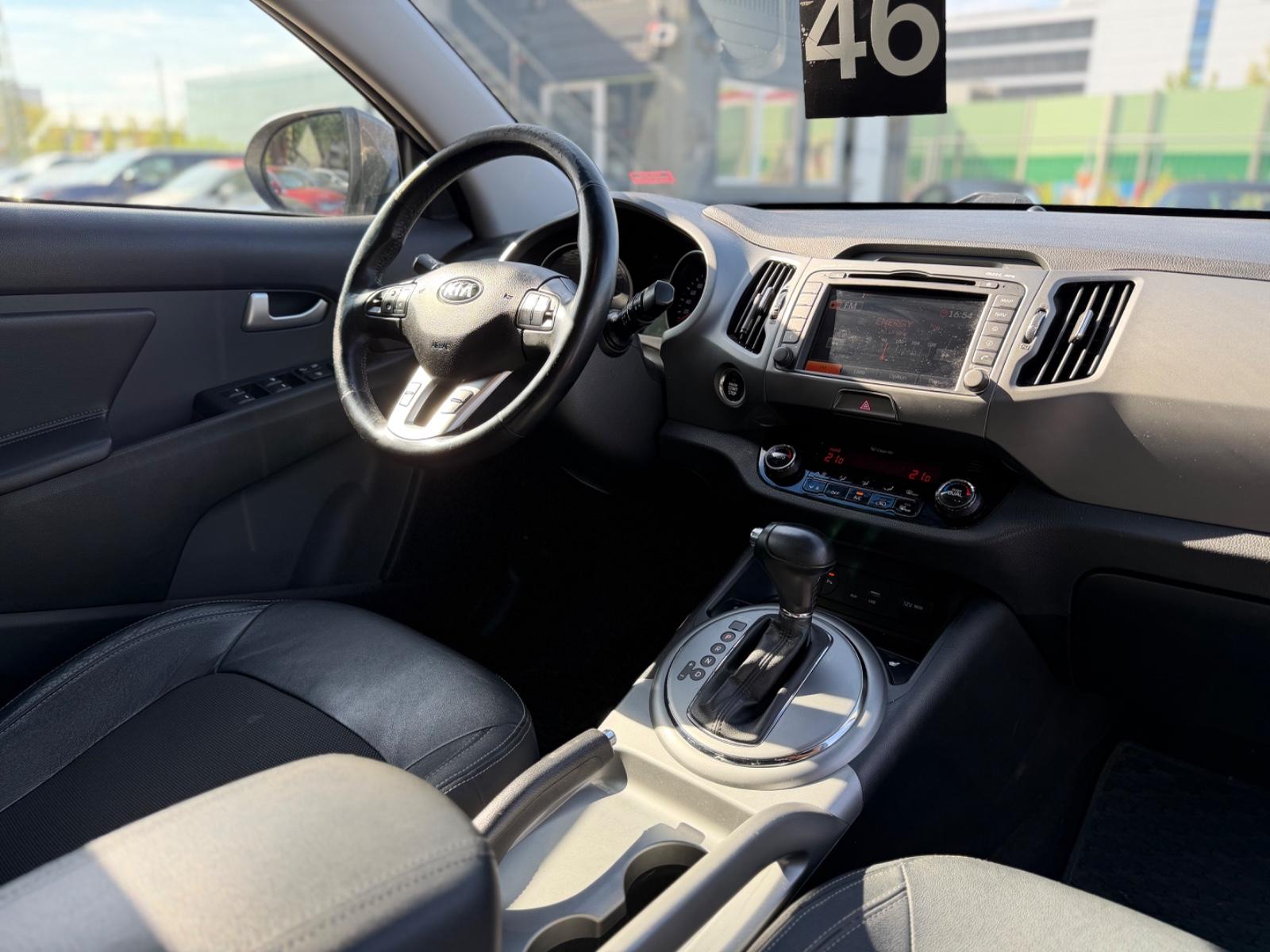 Kia Sportage Spirit 2WD*TEMPO*NAVI*KLIMA*SHZ*