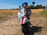 Vespa 300er GTS Super Racing Sixties - VESPA GTS SUPER