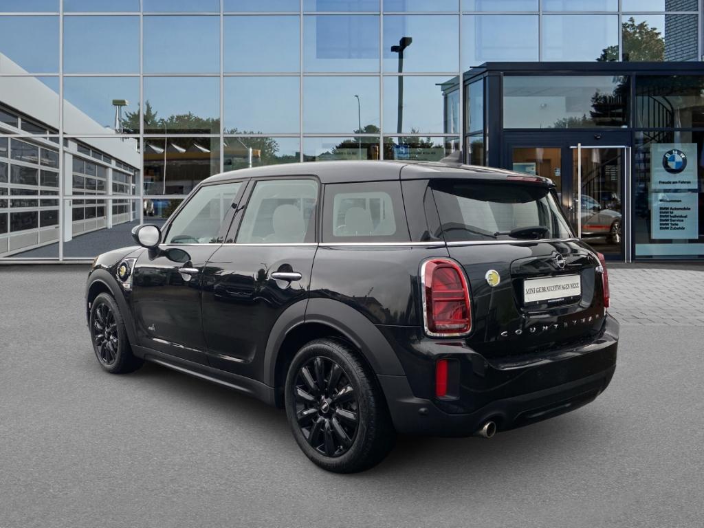 MINI Cooper SE Countryman ALL4 Classic Trim Navi/LED-
