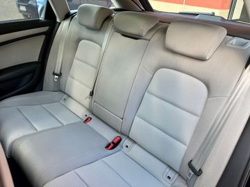 Audi A4 Allroad - 12
