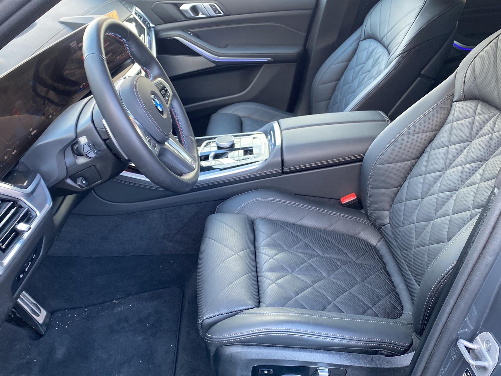 BMW X5 M60 i xDrive*NP 144.000€*SkyLounge