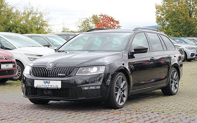 Skoda Octavia RS 2.0 TDI DSG/VOLLSH/ACC/8FACH/NAVI/SHZ