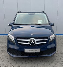 Mercedes V 220 - 2