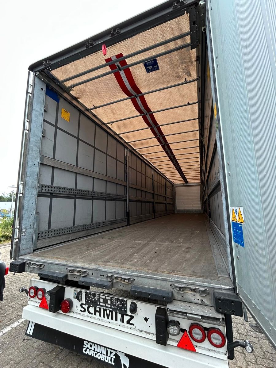 Fahrzeugabbildung Schmitz Cargobull Sattelcurtainsider SCS 24/L-13.62 EB