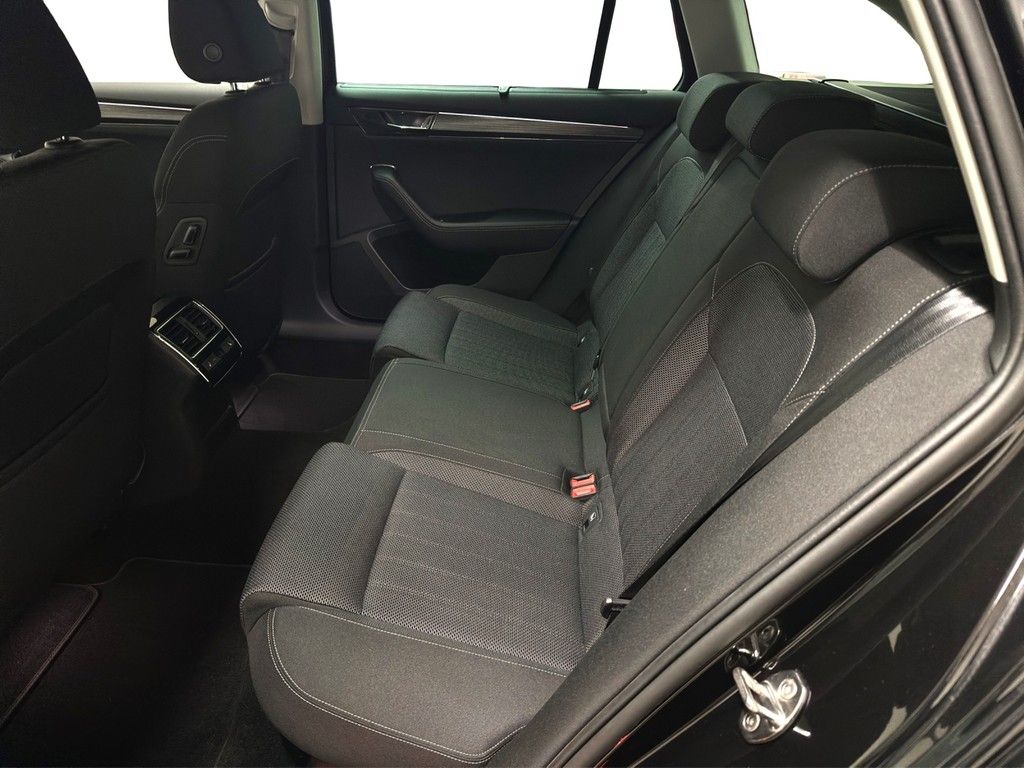 Skoda Superb - Bild 18