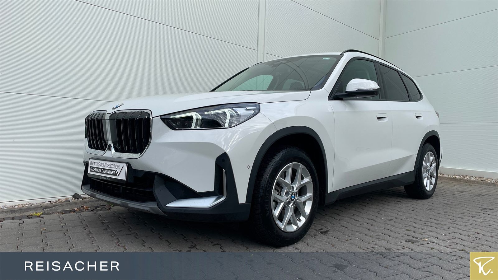 BMW X1 xDrive23d A Pano AHK DA HuD Aktivsitz foto 1
