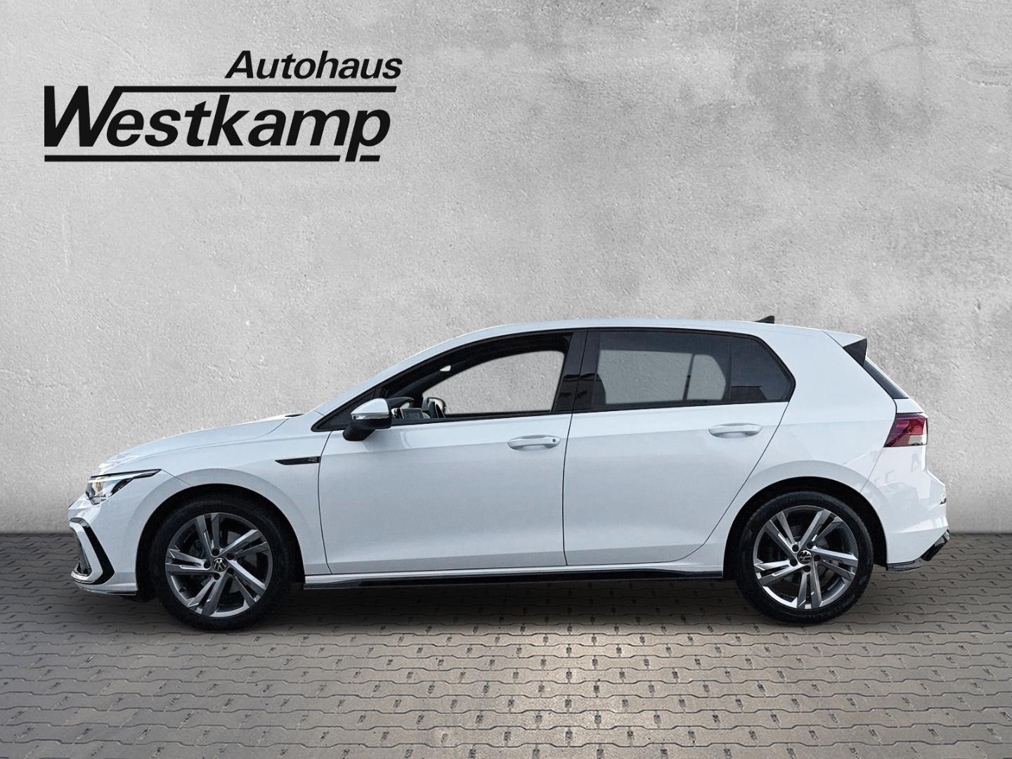 Volkswagen Golf VIII R-Line -Line 1,5 eTSI DSG Kamera Navi 
