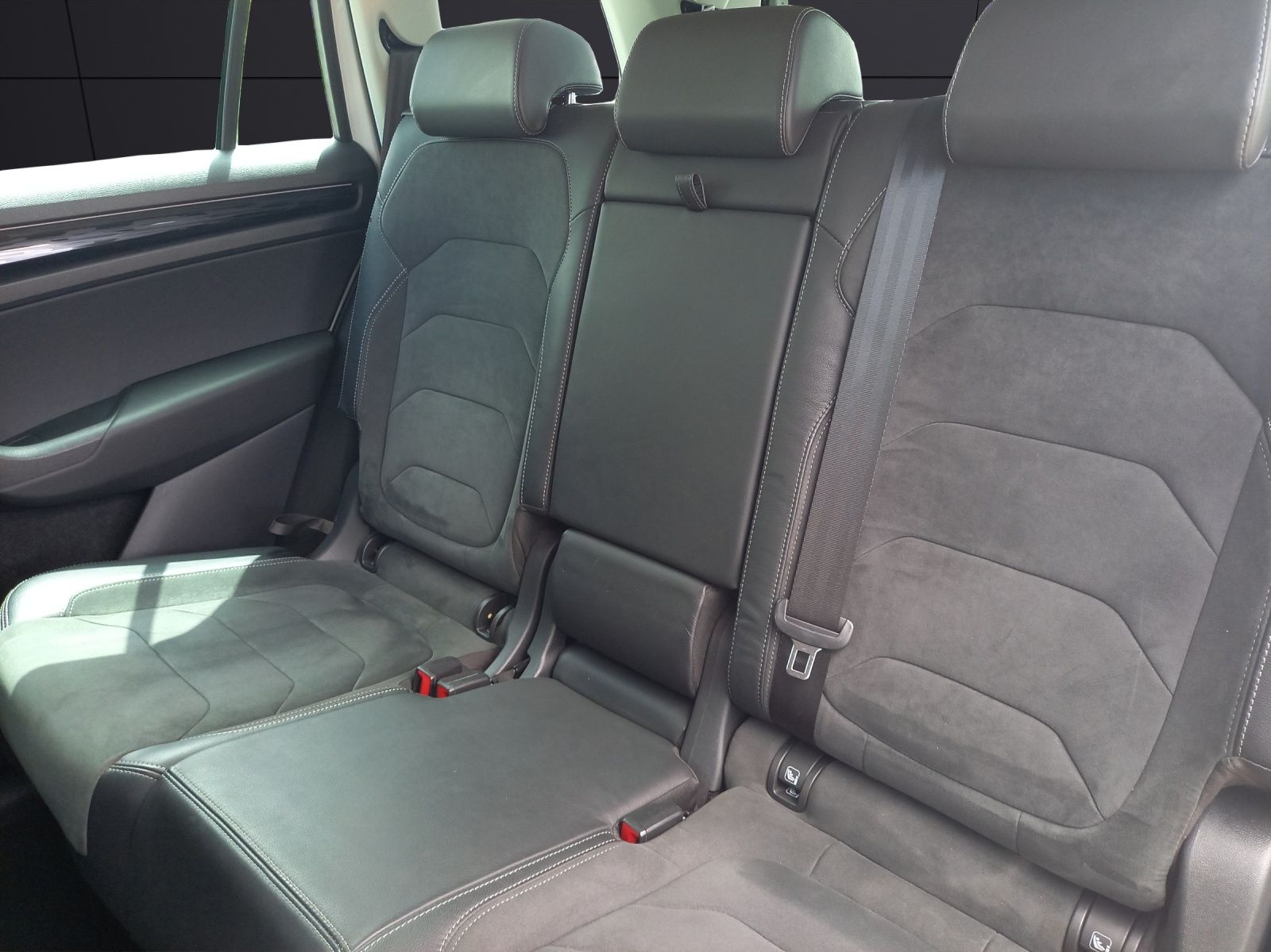 Fahrzeugabbildung SKODA Kodiaq Style 2.0 TDI  4x4 DSG AHZ LED NAVI