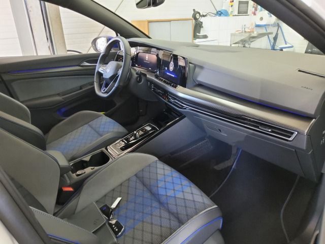 Volkswagen Golf VIII 2.0 TSI DSG R Performance 20Years R-P foto 3