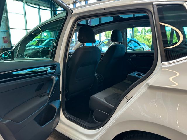 Volkswagen Golf Sportsvan Highline*Pano*Navi*