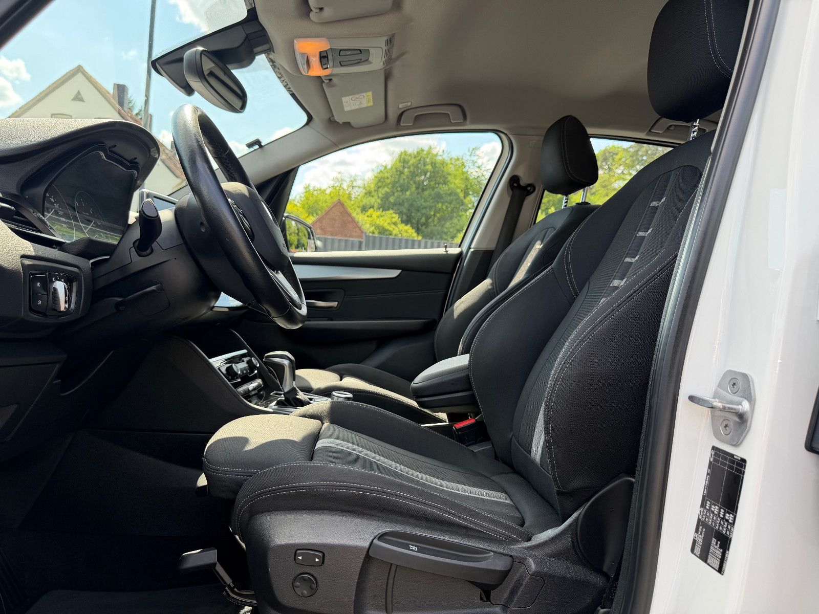 BMW 218 218d Active Tourer  LED/NAVI/TEMPO – Foto 9