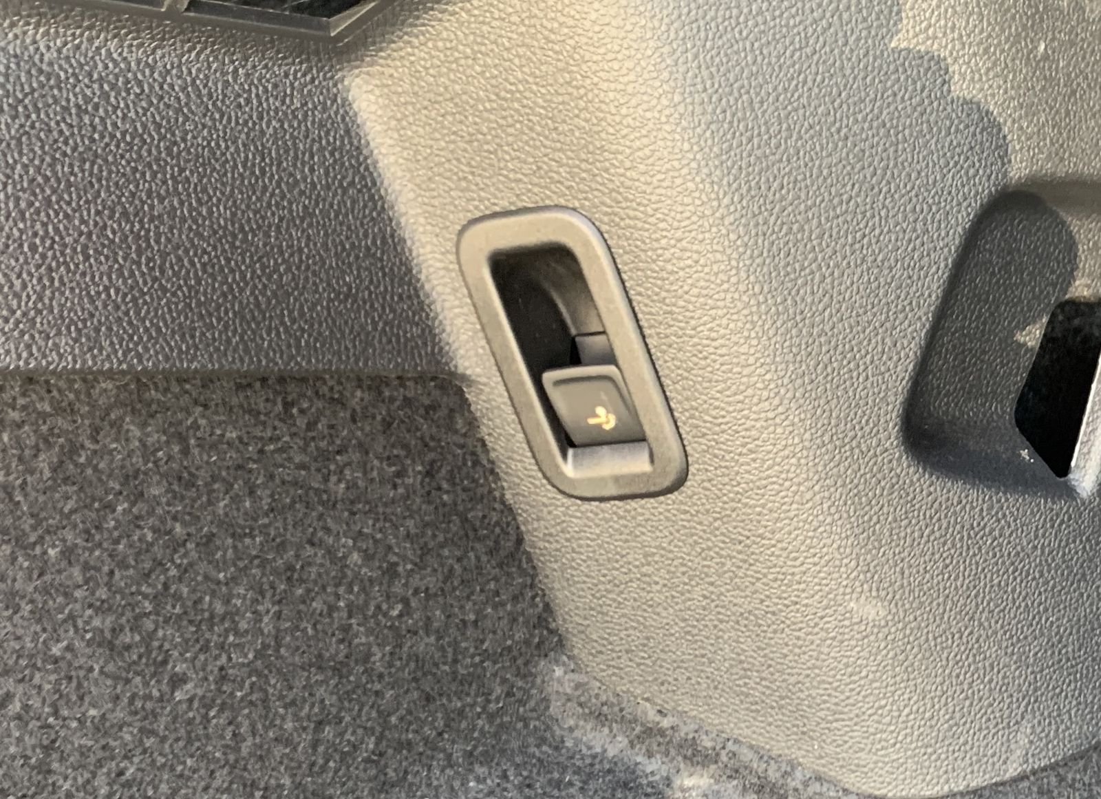 Fahrzeugabbildung Volkswagen Golf 2.0 TDI*LED-Plus*Cam*AHK*ACC*Navi*