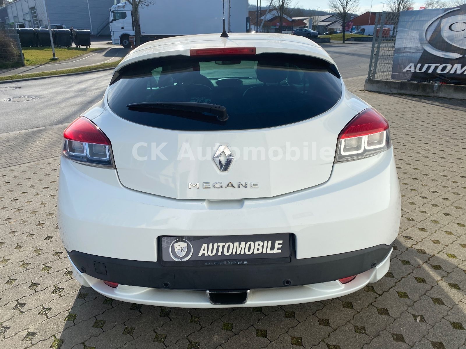 Fahrzeugabbildung Renault Megane III Coupe Luxe 2.0 Turbo/Bi-Xenon/PDC