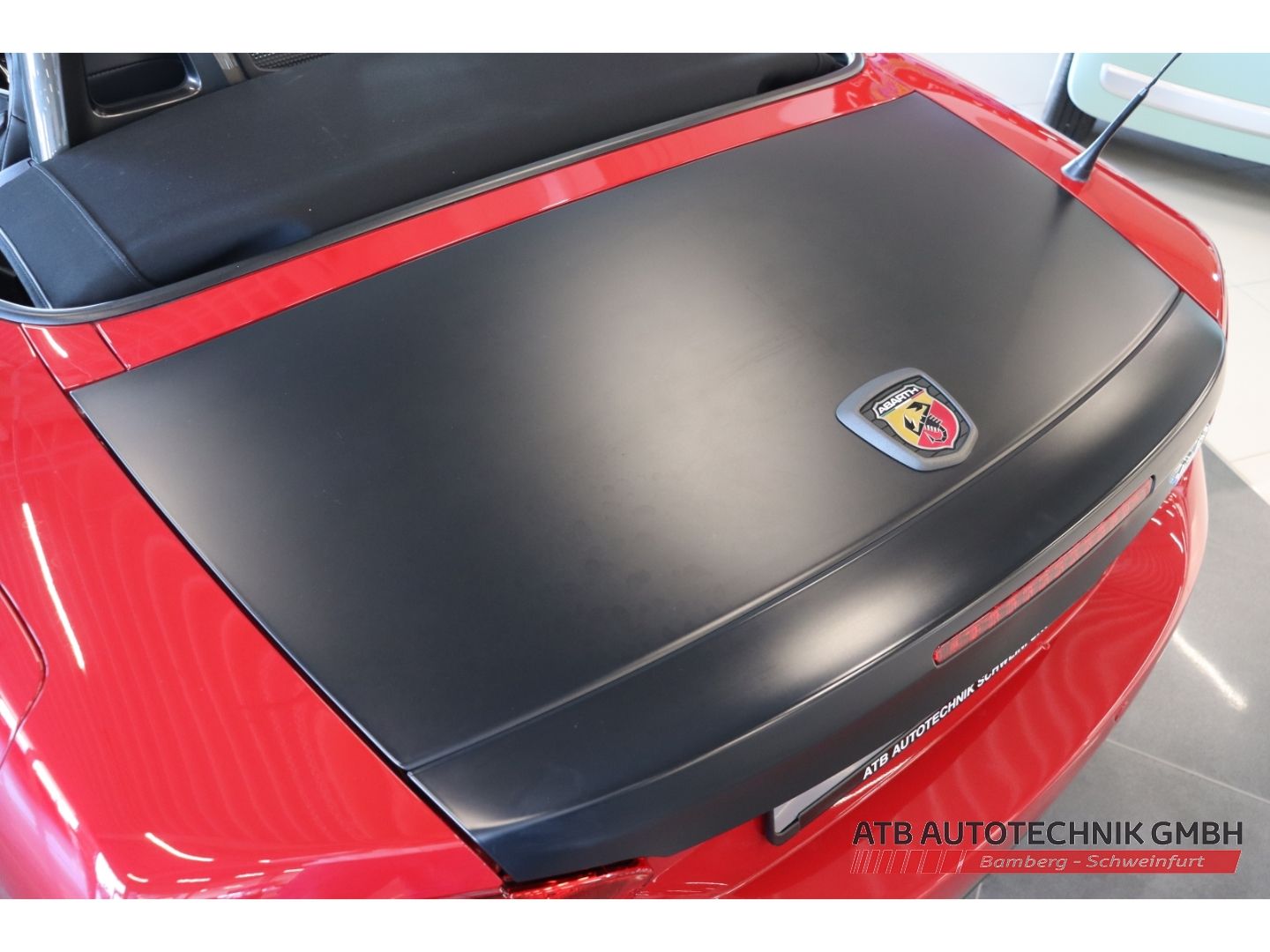 Fahrzeugabbildung Abarth 124 Spider 1.4 MultiAir Turbo Nr. 624 BOSE Faltd