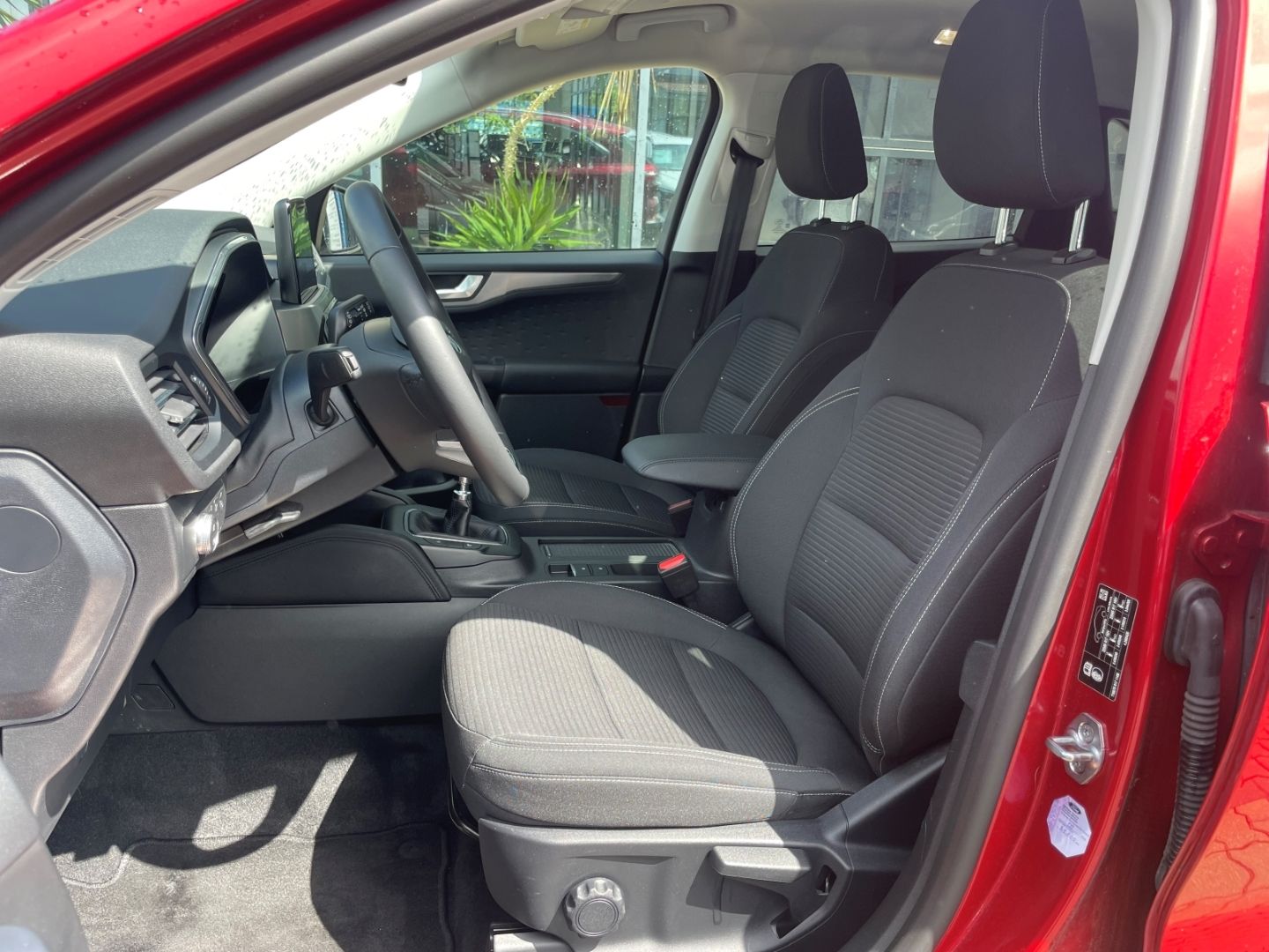 Fahrzeugabbildung Ford Kuga Titanium Spurhalteass Winterpaket Kamera