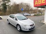 Opel Astra J 1.6 Ecotec Cosmo KLIMATRONIC PDC SHZ MFL - Opel Astra Gebrauchtwagen in Hagen