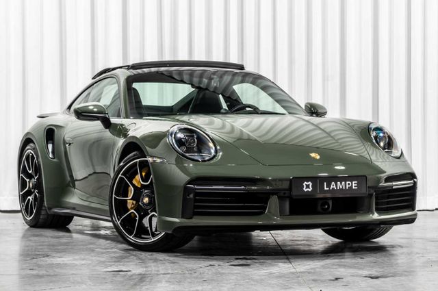 PORSCHE 992 .1 Turbo PTS Black Olive Green Sportuitlaat 