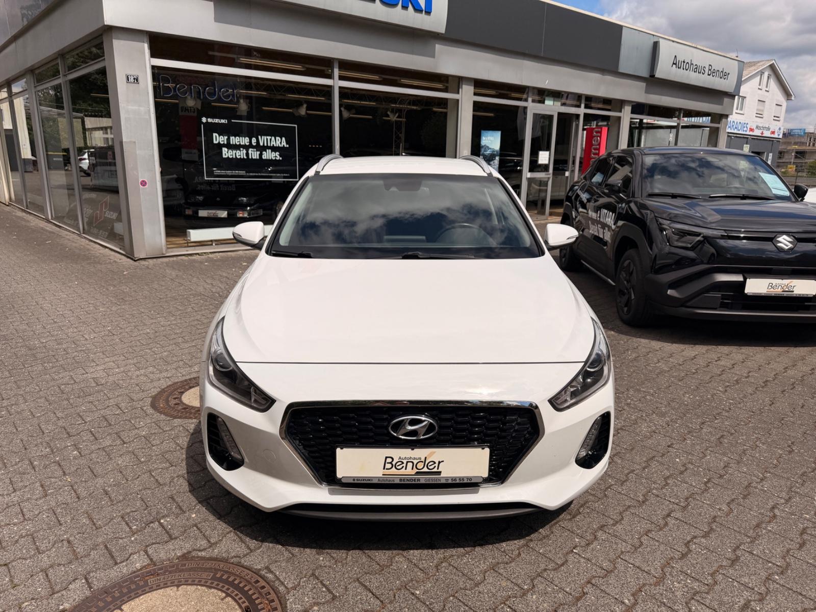 Hyundai i30 cw KLIMA TEMPOMAT SPUR BLUETOOTH LED PDC
