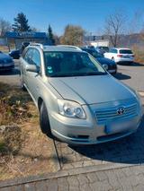 Toyota Avensis Werso - Toyota Avensis aus 2005 mit Diesel-Antrieb