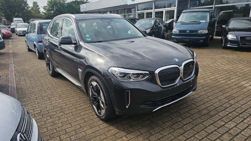 Angebot ansehen BMW iX3