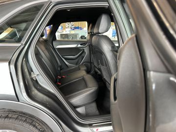MYAUTOCENTER – Gebraucht- und Jahreswagen mit Werkstattservice in Pfaffenhofen Audi Q3 *S-LINE*TEMPO*NAVI*KEYLESS*BI-XENON*