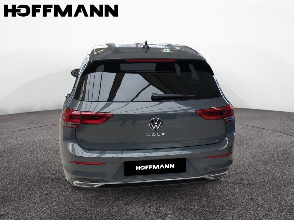 Fahrzeugabbildung Volkswagen Golf 1.5 TSI Life Panorama ACC Navi Schlüssellos